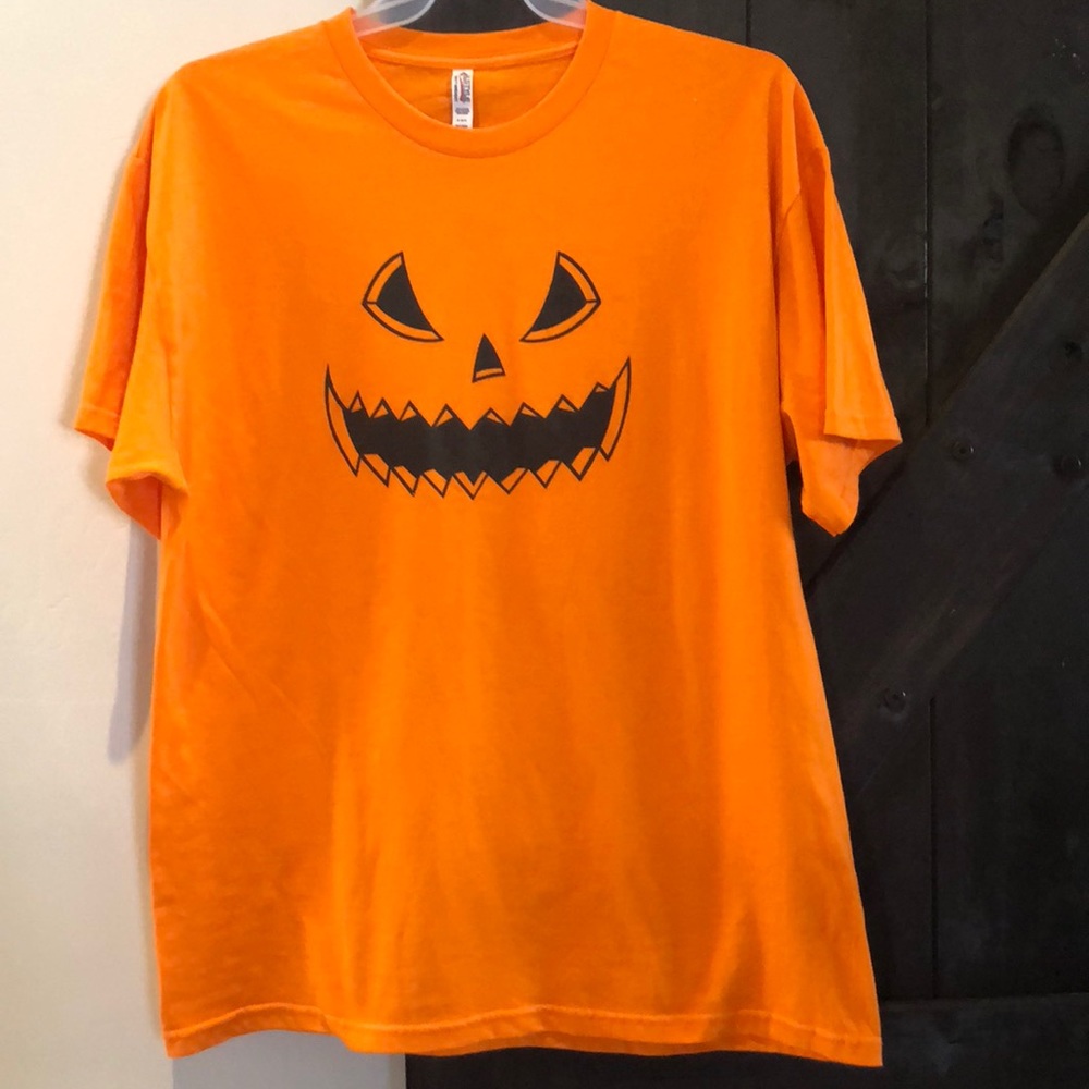 💎2 for $15 JACK O LANTERN FACE HALLOWEEN shirt